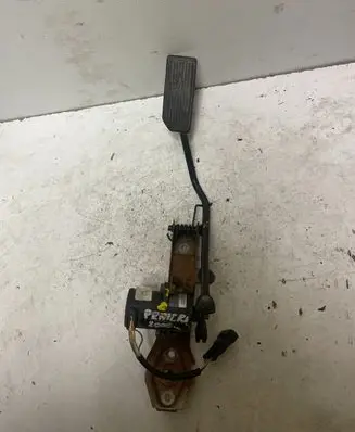 Nissan Primera Accelerator throttle pedal 189192J620 0281002