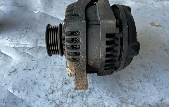 Toyota RAV 4 (XA20) Generator/alternator