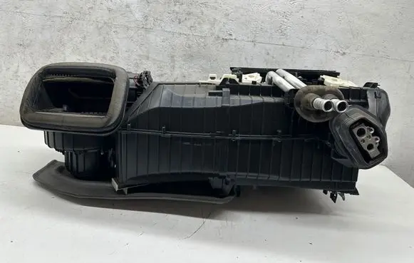 Porsche Macan (95B) Interior heater climate box assembly 8T1820005R B773069