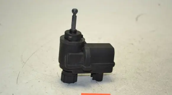 Opel Astra F Headlight level adjustment motor 35130692 90413185