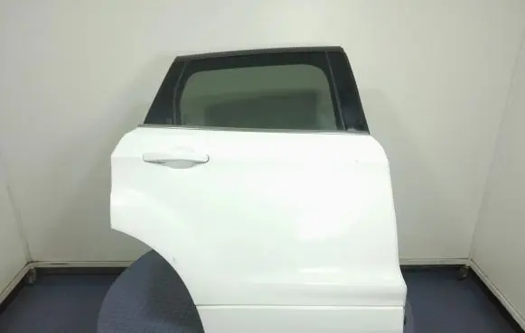 Ford Kuga II Rear door