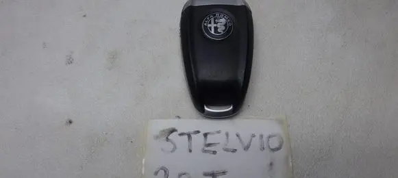 Alfa Romeo Stelvio Ignition key/card 