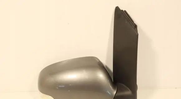 Volkswagen Touran I Front door electric wing mirror E1010744