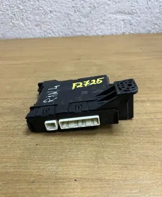 Toyota RAV 4 (XA40) Other devices 8865042550 1778004501