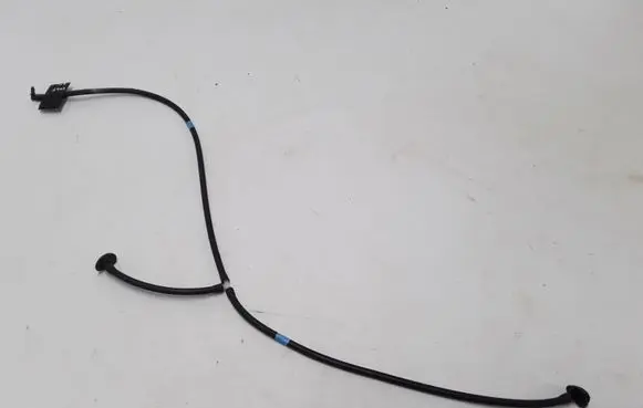 Windshield washer spray nozzle