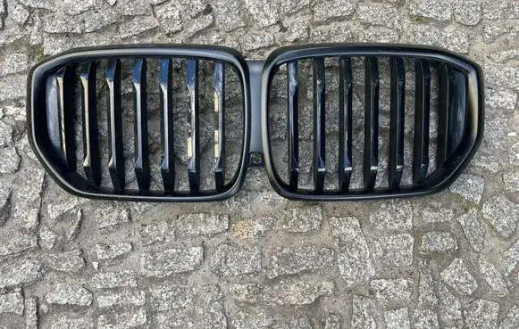 BMW X5 G05 Front grill 5A67CC4