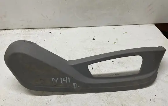 BMW X5 E70 Seat trim 8357611 0005673032 7167338