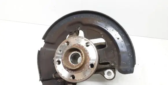 Front wheel hub spindle knuckle
