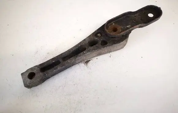 Opel Crossland X Engine mount bracket