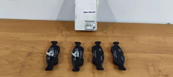 Opel Vectra B Brake pads (rear) 90399495