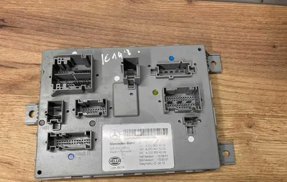 Mercedes-Benz C W205 Comfort/convenience module A2229009808