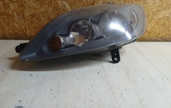 Volkswagen Golf Plus Headlight/headlamp 5M1941005B 1EE24701301