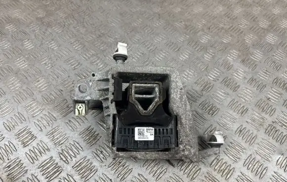 Mini One - Cooper F56 F55 Engine mount bracket 6853454