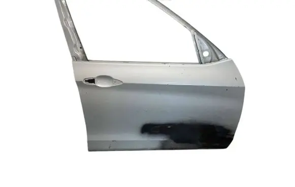 BMW X1 F48 F49 Front door 85611V306