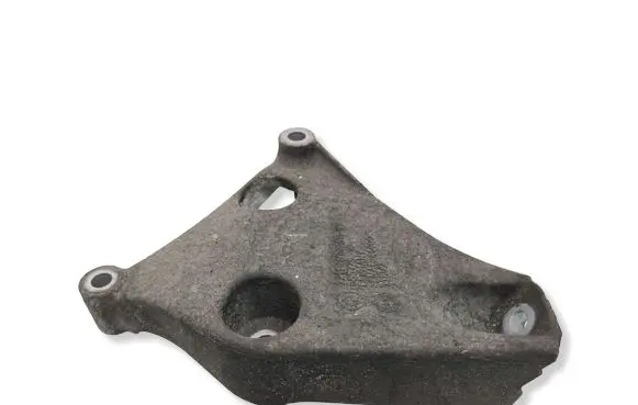 BMW 1 F20 F21 Engine mounting bracket 6788611