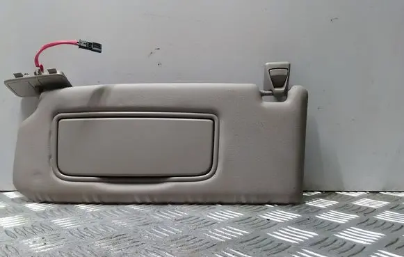 Volvo V50 Sun visor