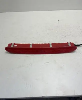 Volkswagen PASSAT B7 Third/center stoplight 03292110