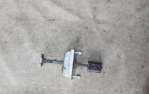 Ford Kuga I Front door check strap stopper R23500AG 008315