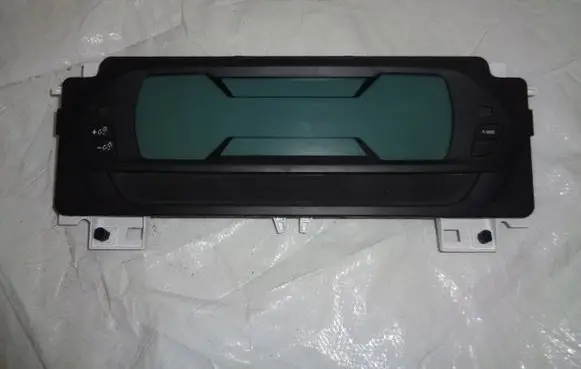 Citroen C4 II Picasso Speedometer (instrument cluster) 9811083780