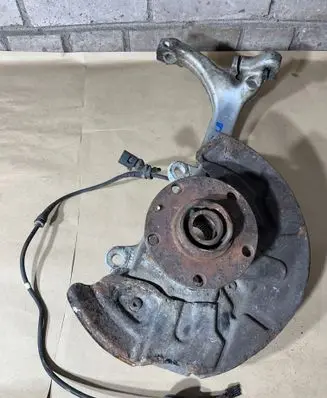 Audi A4 S4 B7 8E 8H Front wheel hub spindle knuckle 8e0407242d