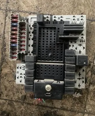 Volvo S80 Fuse module
