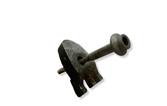 Audi Q7 4L Fuel Injector clamp holder 059216J