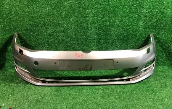 Volkswagen Golf VII Front bumper