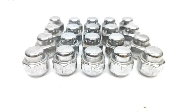 Mazda CX-30 Nuts/bolts 