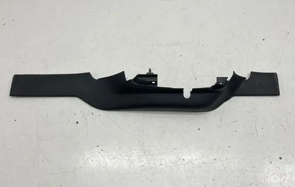 Ram 1500 (B) pillar trim (bottom) 61868 6DQ88TRMAB 5110119