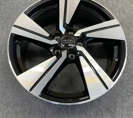 Audi Q2 - R18 alloy rim 81A601025G