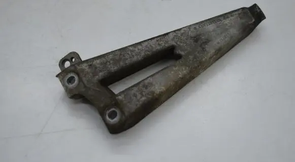 Mercedes-Benz CLK A208 C208 Engine mounting bracket A1112361395