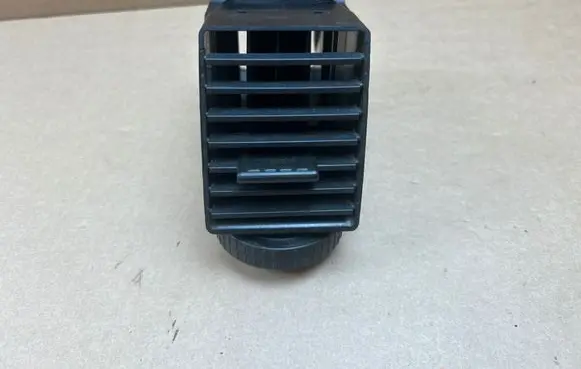 Volkswagen Transporter - Caravelle T5 Dashboard side air vent grill/cover trim 7H0815705C