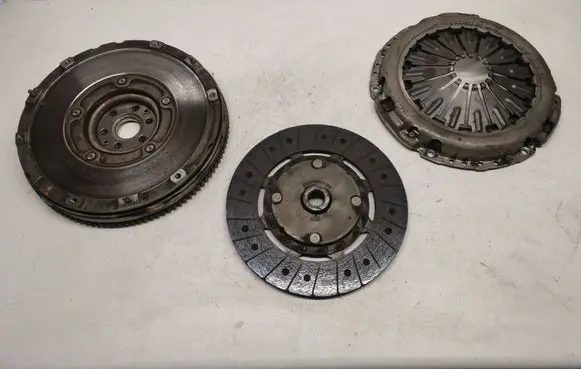 Ford Focus Clutch set kit CM5G6477DC BG917563BD BG91-7563-BD