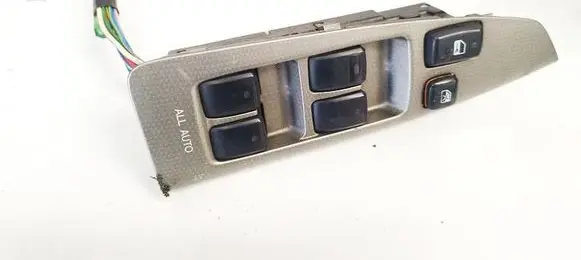 Toyota Corolla Verso E121 Electric window control switch 8404013080