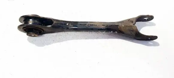 Tesla Model 3 Rear upper control arm/wishbone 104442700C