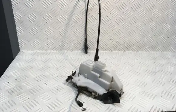 Renault Scenic II - Grand scenic II Front door lock