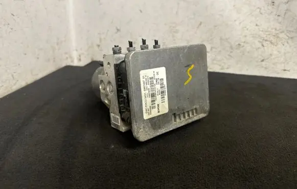 BMW 5 G30 G31 ABS Pump 6887497