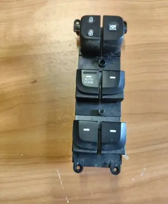 Hyundai i10 Electric window control switch 299122840