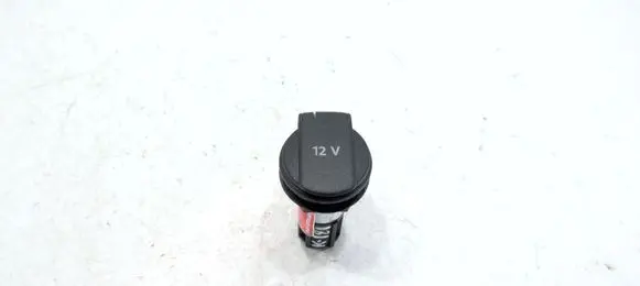 Volkswagen PASSAT B8 12 V Socket (rear)