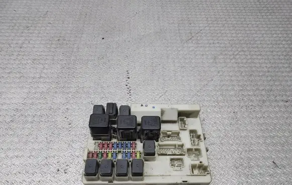 Nissan Murano Z50 Fuse module 284B7CD710