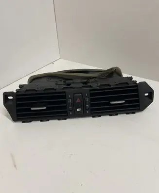 BMW 5 E60 E61 Dash center air vent grill 6910734 7009275