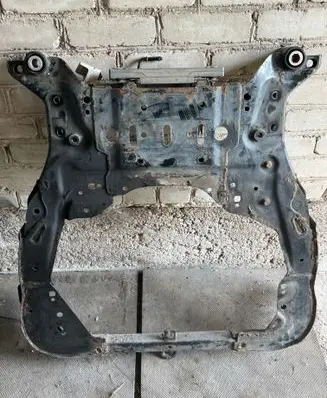 Land Rover Evoque I Front subframe