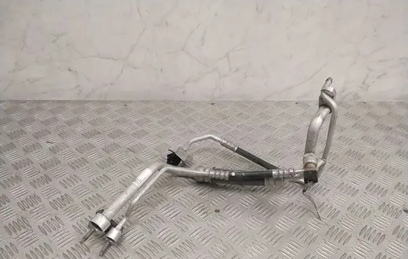 Tesla Model X Air conditioning (A/C) pipe/hose 105466400E