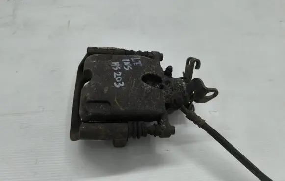 Opel Insignia A Rear brake caliper
