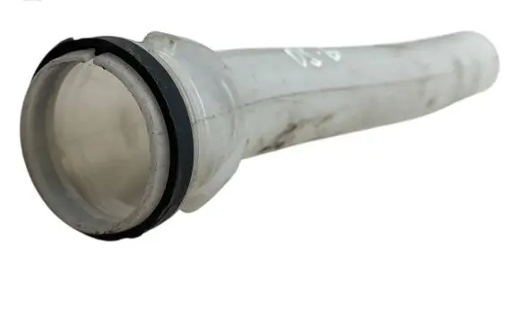 Opel Insignia A Window washer liquid tank fill tube 13315610 13315611