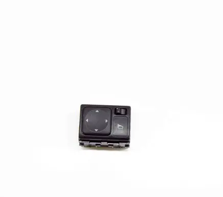 Nissan Juke I F15 Wing mirror switch