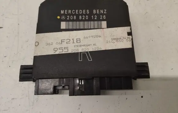 Mercedes-Benz E W210 Door control unit/module 2088201226