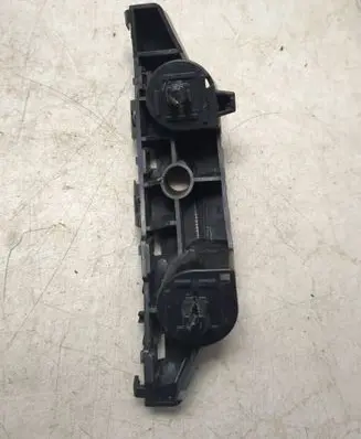 Nissan Note (E12) Front bumper mounting bracket 622243vu0a
