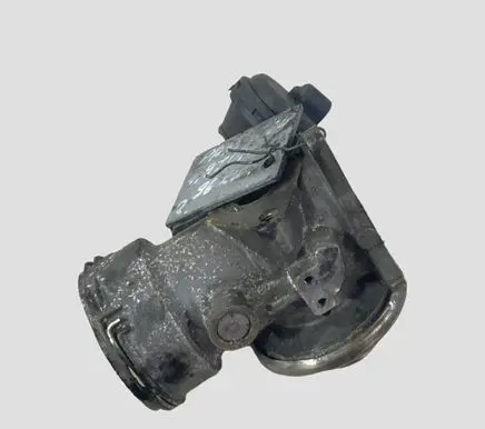 Volkswagen PASSAT B5.5 EGR valve 038129637L
