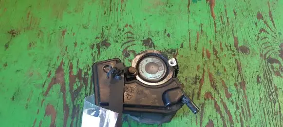 Peugeot 206 Power steering pump 9638364580